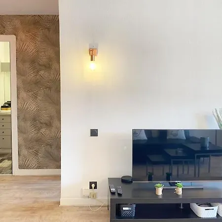 Amazone, Centre-ville & Parking Apartment *